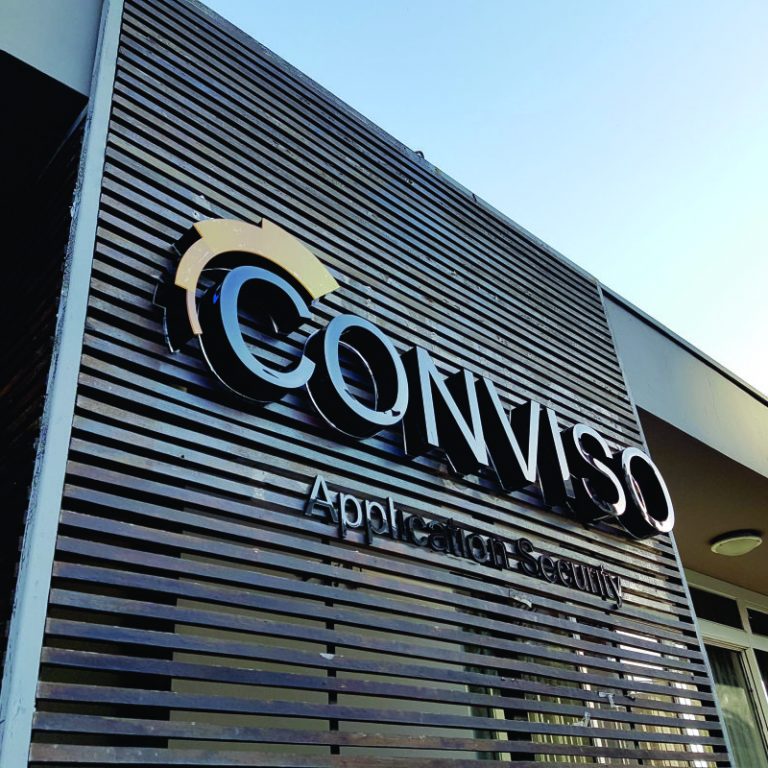 letra caixa em acrilico